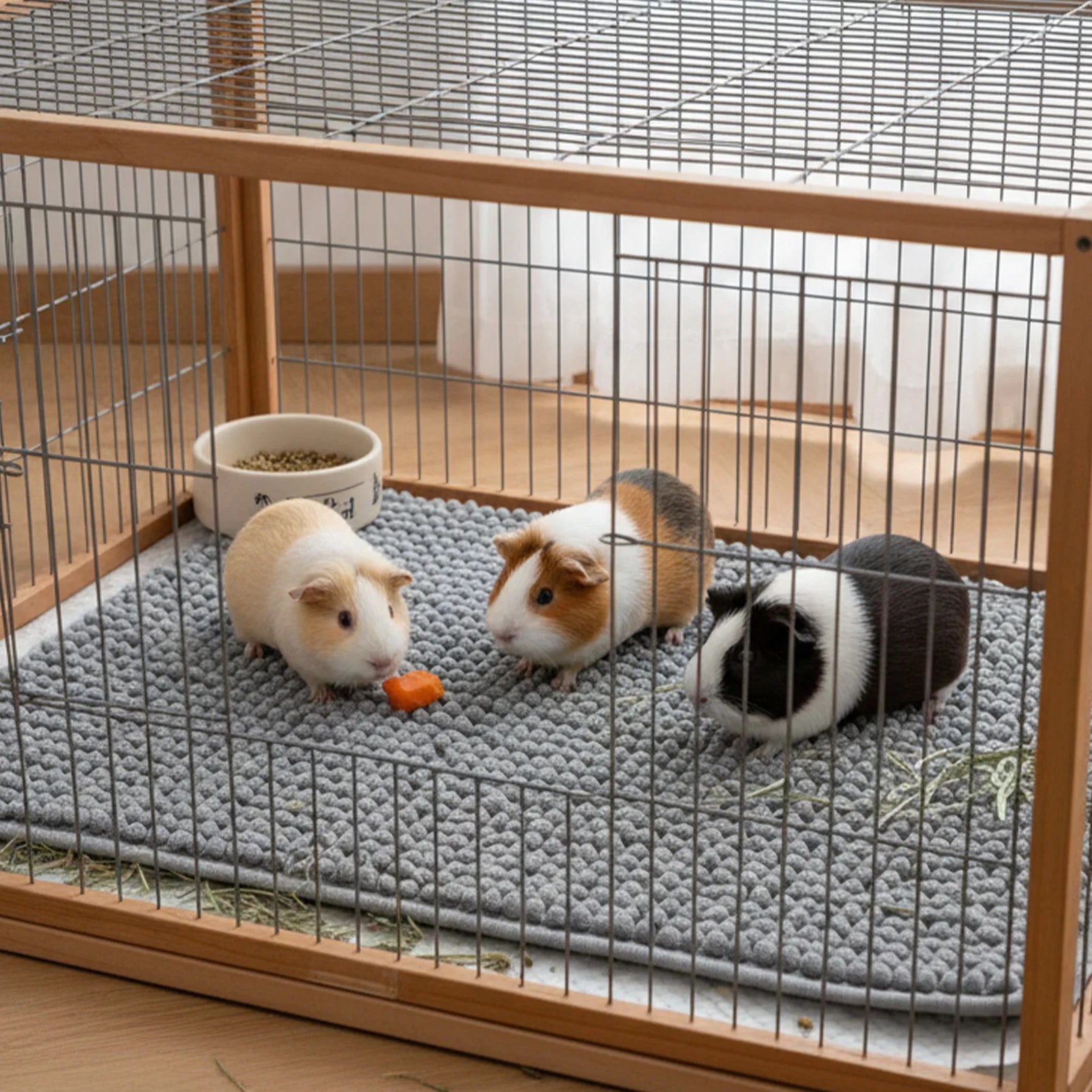 Guinea Pig Cage Liner Chenille Fleece Non Slip Washable Pet Pad Reusable Fleece-filled Small Pet Bedding Pad For Small Animals